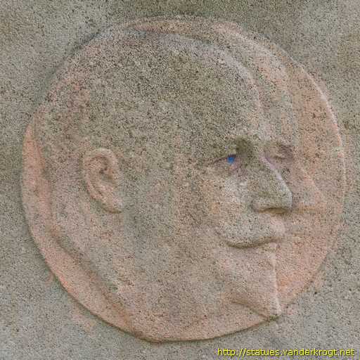 Lyon /  Monument à Xavier Privas