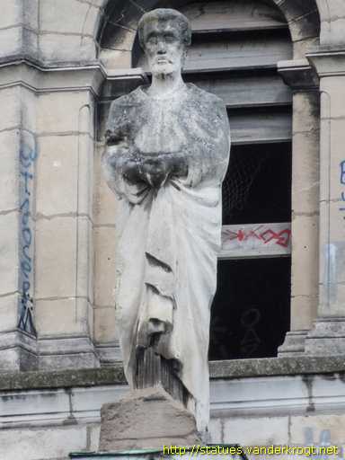 Lyon /  Sculptures à l'Église du Bon Pasteur