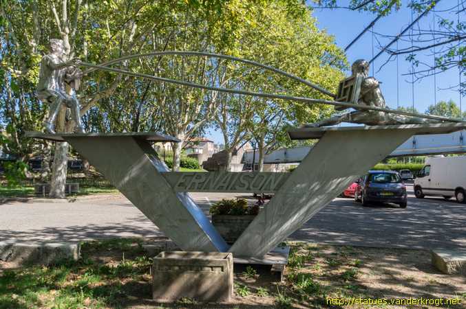 Vernaison /  Jouteurs en acier inoxydable