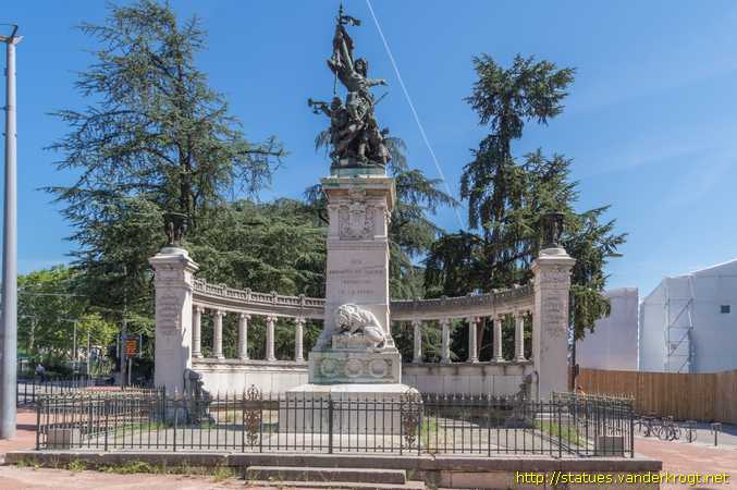 Lyon /  Monument des Enfants du Rhône