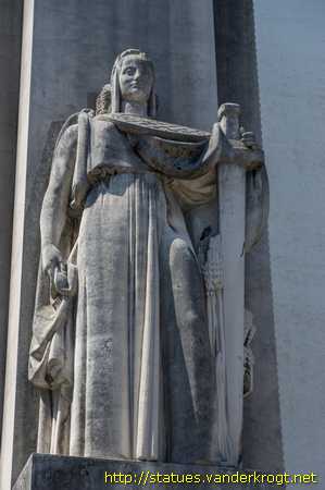 Lyon /  Monument à la gloire du Service de santé des Armées