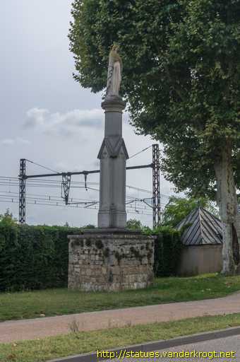 Meximieux /  La Vierge