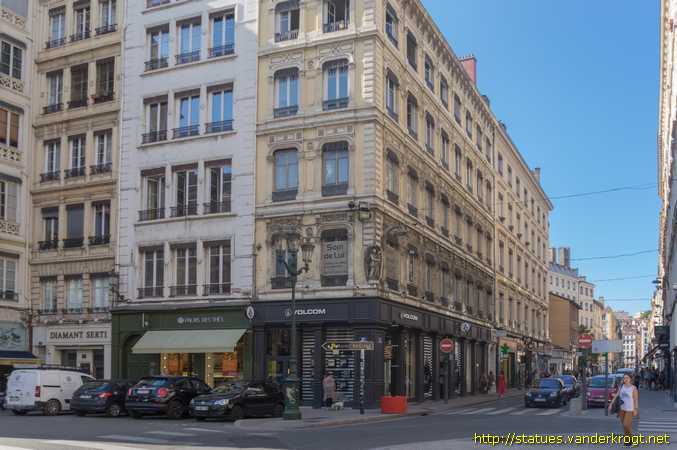 Lyon /  La Vierge à l'enfant