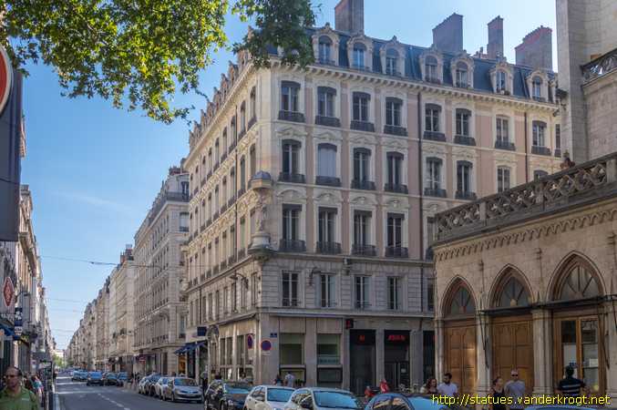 Lyon /  La Vierge à l'enfant