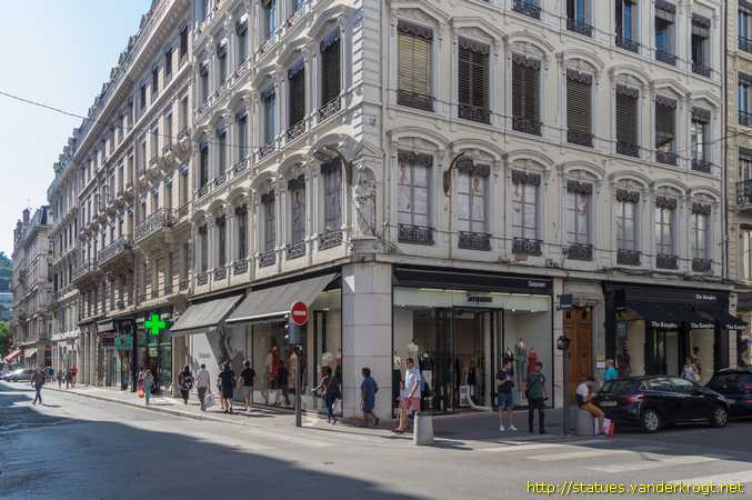 Lyon /  La Vierge à l'enfant