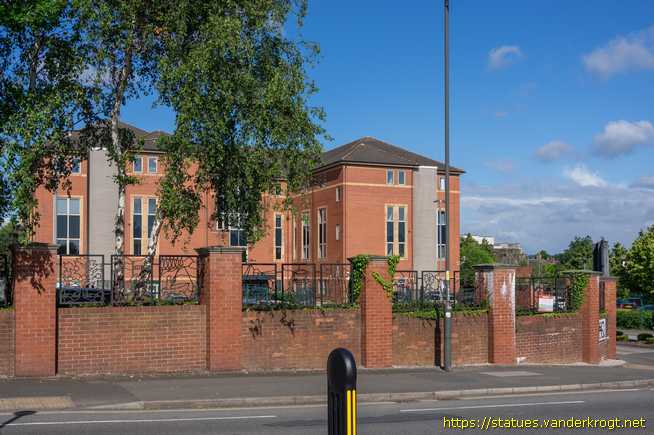 Chesterfield /  Boundary Railings Boythorpe