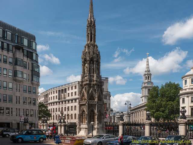 London /  Queen Eleanor Memorial Cross