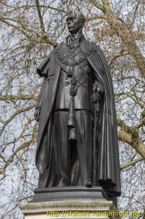 London /  King George VI
