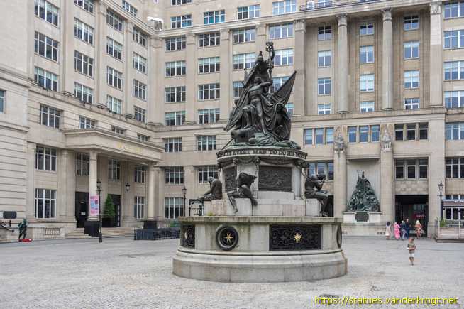 Liverpool /  Nelson Monument