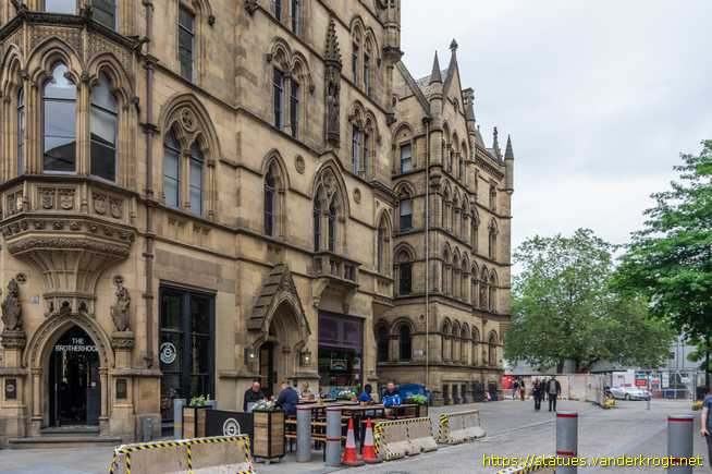 Manchester /  Queen Victoria