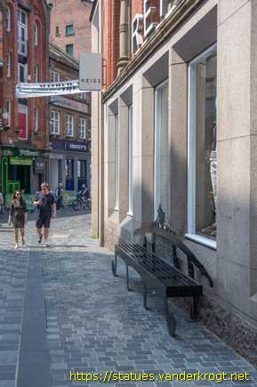 Liverpool /  Piano Bench