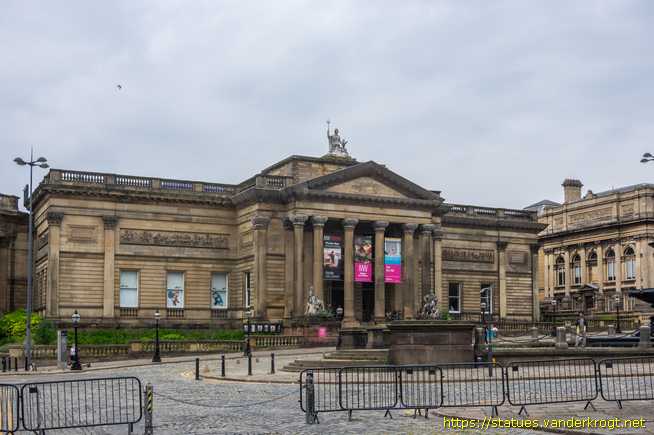 Liverpool /  Spirit of Liverpool, Michelangelo and Raphael, and Royal Visits