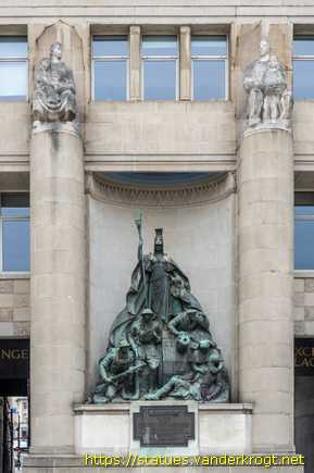 Liverpool /  Mother and Child & Father and Child