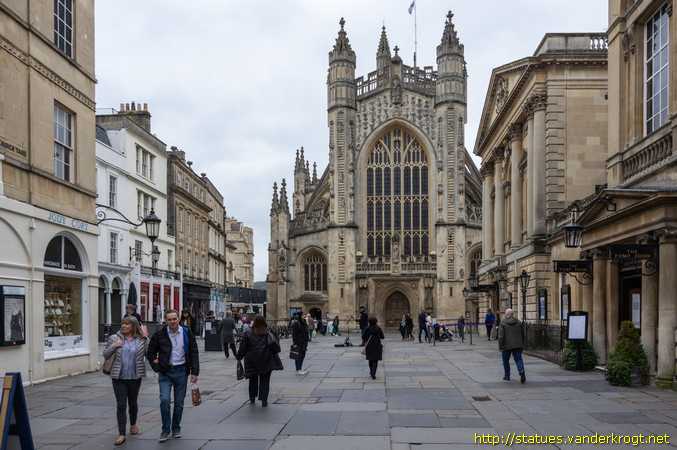 Bath /  Sculptures at Bath Abbey Church