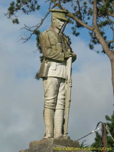 Llangefni /  World War I Memorial - Cofeb rhyfel byd cyntaf