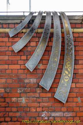 Holyhead - Caergybi /  Waterwall <i>or</i> Timeline - Wal Ddwr <i>neu</i> Llinell Amser