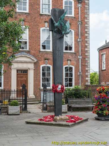 Ludlow /  War Memorial