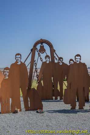 Hull /  The Lost Trawlermen of Hull Memorial
