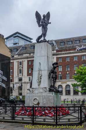 Leeds /  War Memorial