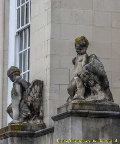 Leeds /  Putti with animals