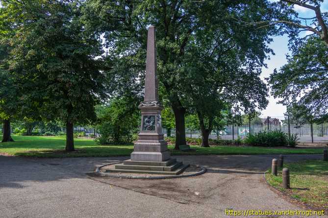 Middlesbrough /  Boer War Memorial