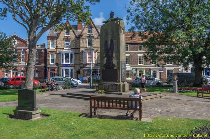 Bridlington /  War Memorial 1914-19