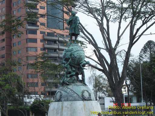 Guatemala /  Monumento a Colón
