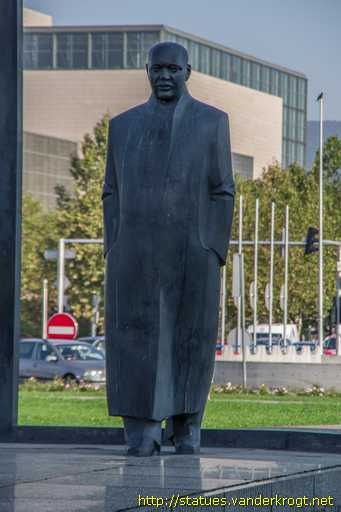 Zagreb /  Većeslav Holjevac