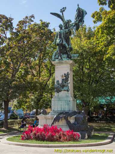 Budapest /  Honvéd-szobor