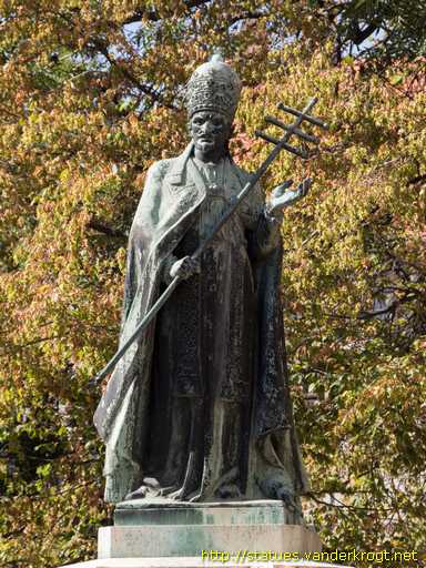 Budapest /  XI. Ince Pápa