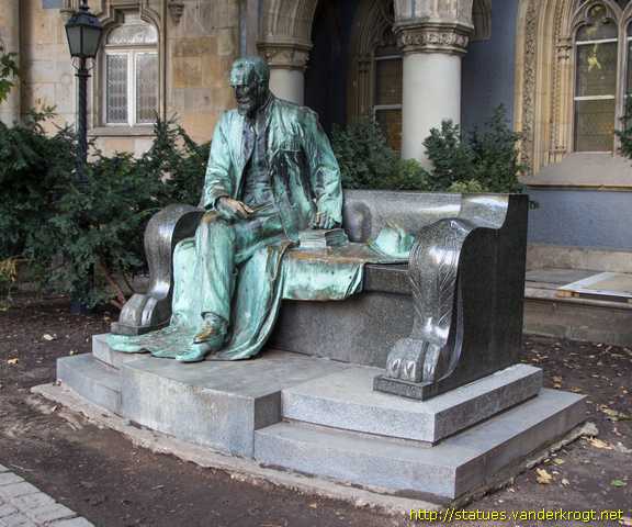 Budapest /  Grof Károlyi Sándor