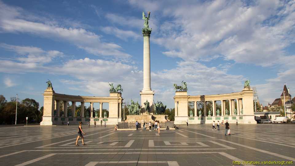 Budapest /  Millenniumi emlékmű