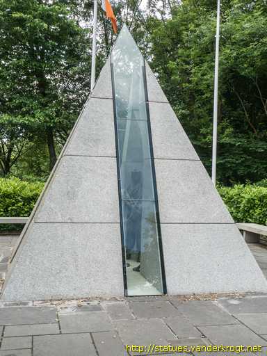 Dublin - Baile Átha Cliath /  An Dún Cuimhneachán