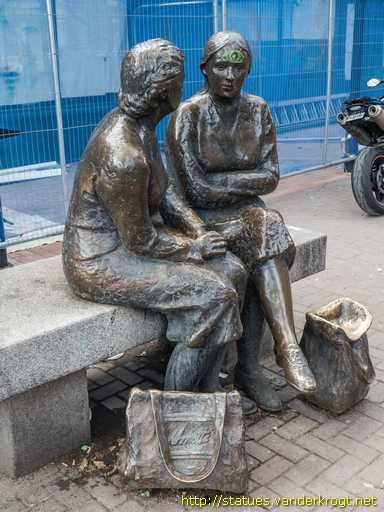 Dublin - Baile Átha Cliath /  Meeting Place