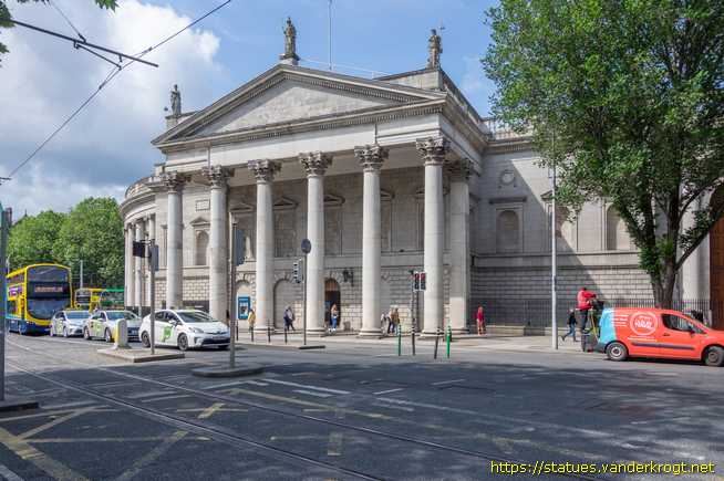 Dublin - Baile Átha Cliath /  Fortitude, Justice and Liberty