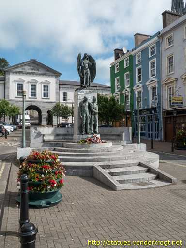 Cobh - An Cóbh /  Lusitania Peace Memorial - <i>Cuimhneachán síochána an Lusitania</i>