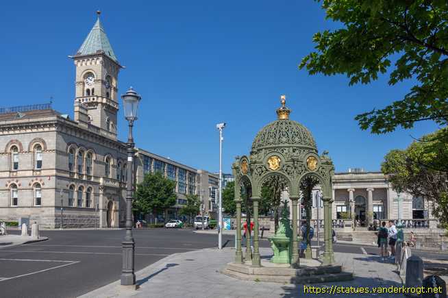 Dún Laoghaire /  Queen Victoria Fountain