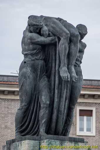 Santarcangelo di Romagna /  Monumento ai Caduti