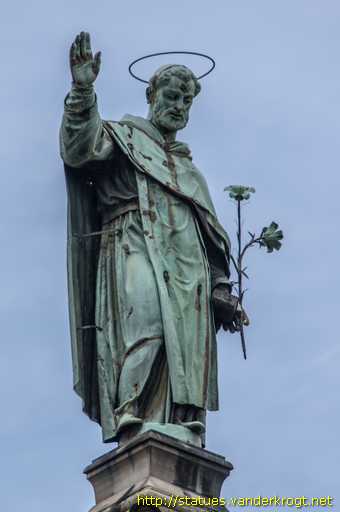 Bologna /  Colonna di San Domenico