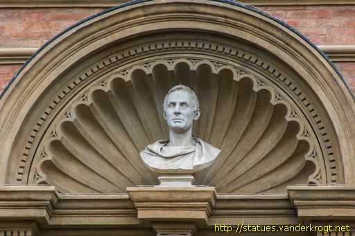 Bologna /  Busto  di un uomo sconosciuto