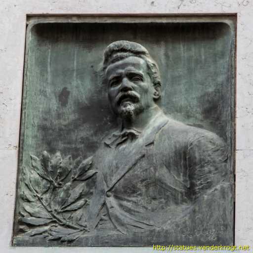 Reggio nell'Emilia /  Cesare Battisti