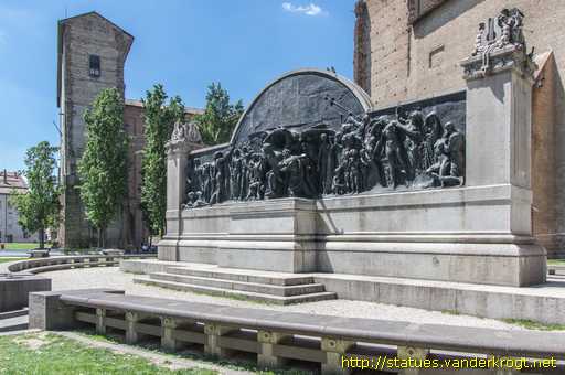 Parma /  Monumento a Giuseppe Verdi