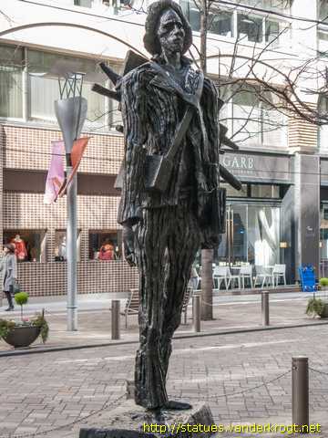 Tokyo - 東京 /  Van Gogh à Travers Champs