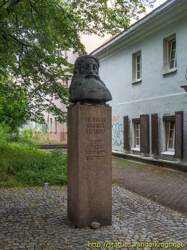 Vilnius /  Paminklas Vilniaus Gaonui