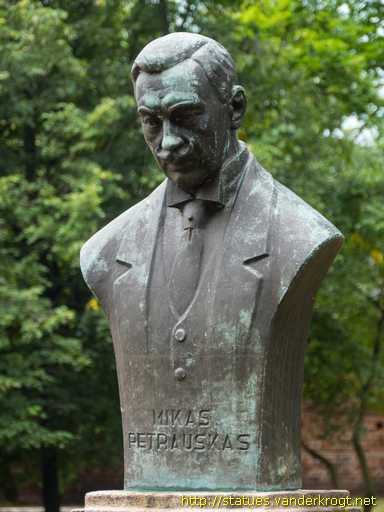 Kaunas /  Mikas Petrauskas