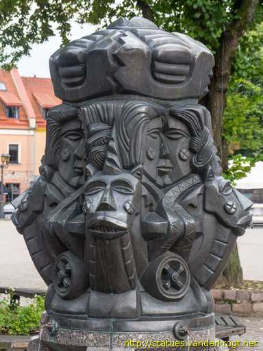 Kaunas /  Laimės šulinys