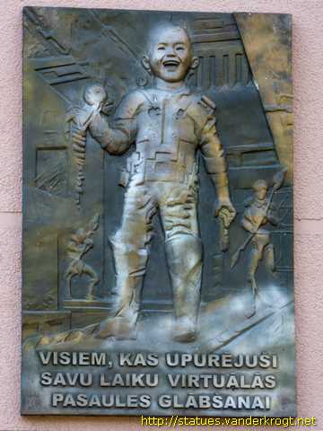 Rīga /  Visiem, kas upurējuši savu laiku virtuālās pasaules glābšanai