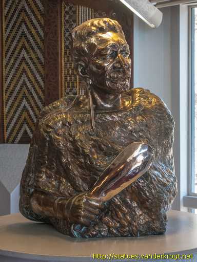 Whakapapa Village /  Te Heuheu Tukino IV (Horonuku)