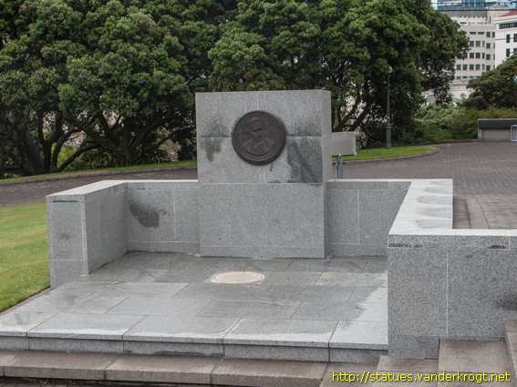 Wellington /  James Cook