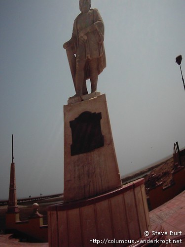 Pisco /  Cristóbal Colón